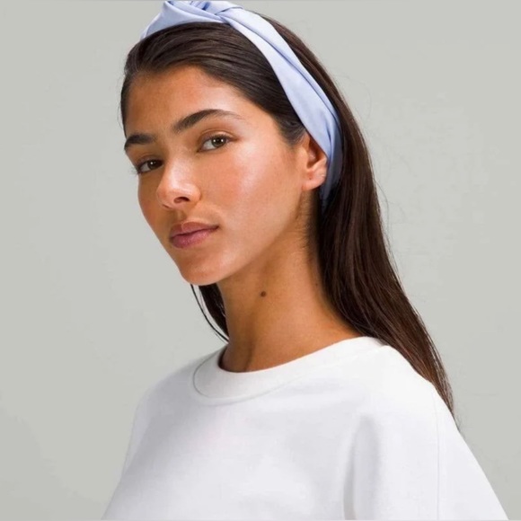 Lululemon Satin knot Headband NWT - Picture 1 of 5